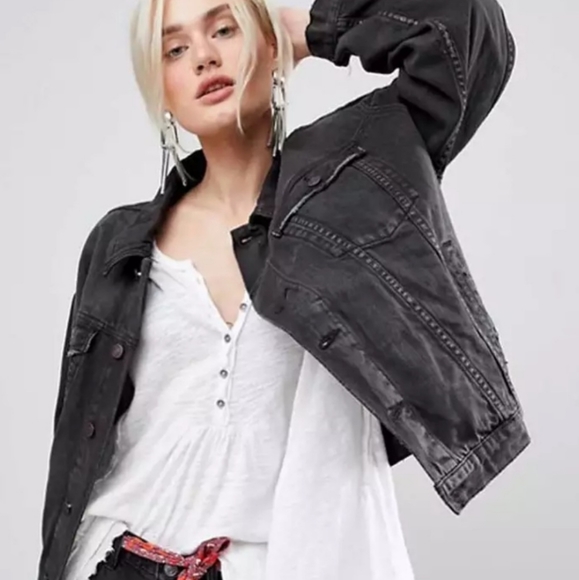 Haute Ellie Denim Moto Jacket Ashbury Oversized Floral Embroidery Size Sm/Md NWT - Picture 8 of 15